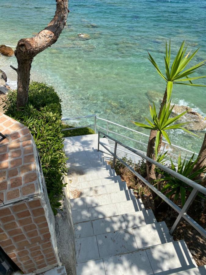 Beautiful House In Front Of The Sea Apartment Gazi Ngoại thất bức ảnh